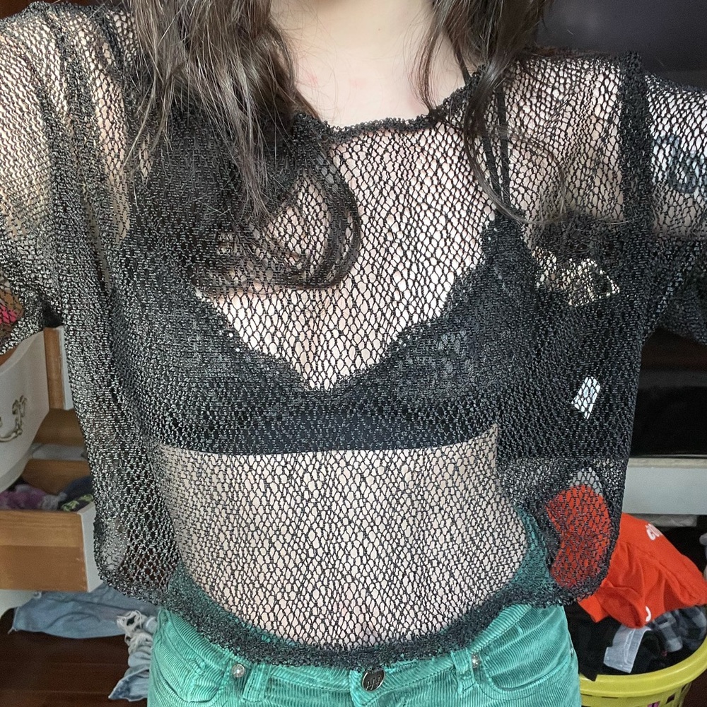 BLACK CROCHET TOP